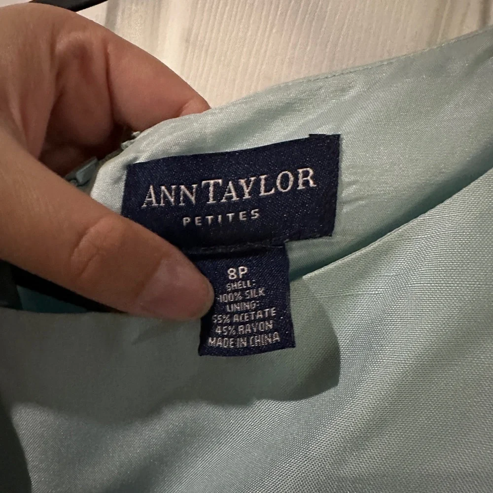 Vintage Ann Taylor 100% Silk Elegant Sleeveless Dress in Light Blue -8P - Picture 3 of 6